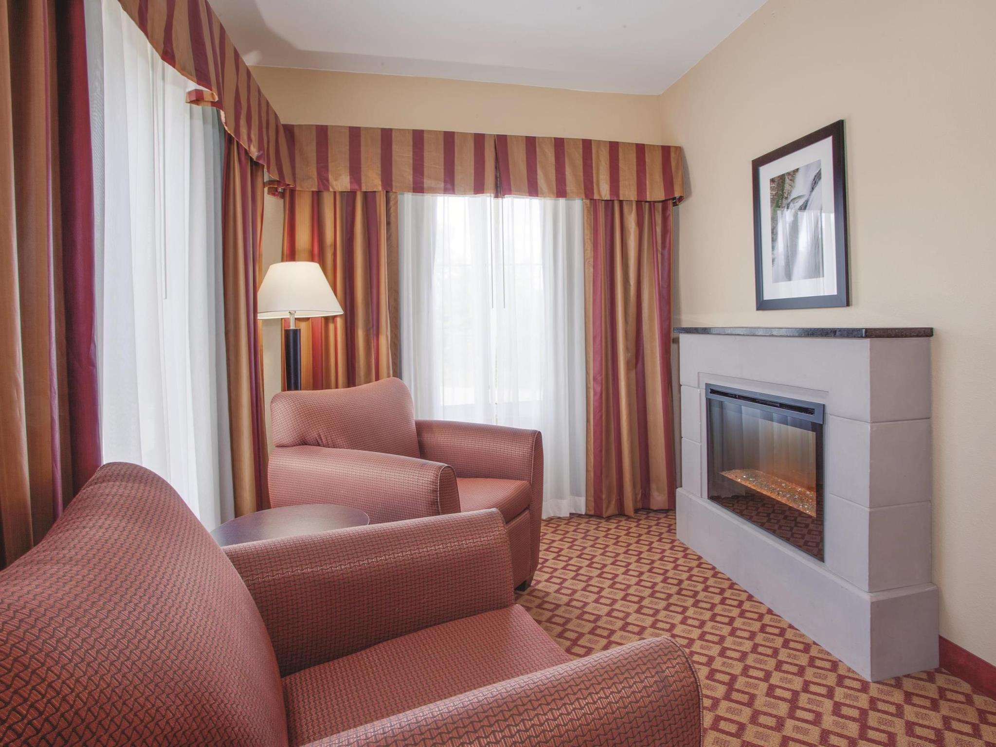 Comfort Inn & Suites Verona At Turning Stone Resort Casino Extérieur photo